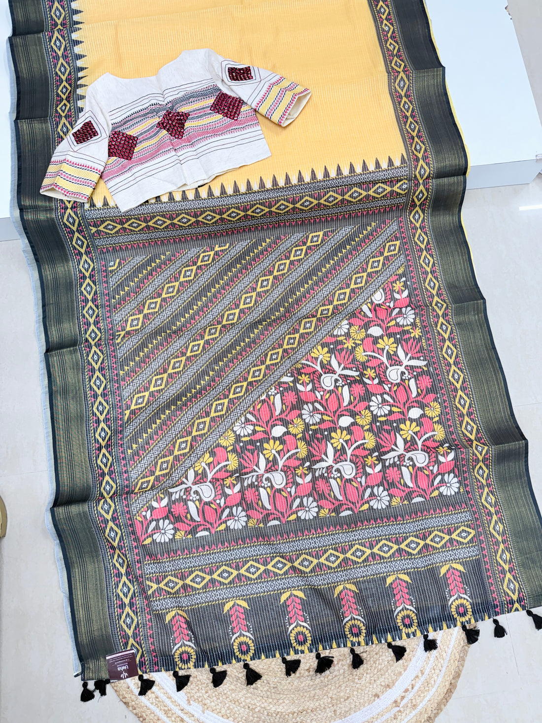 Kadhi Lenin Saree with adjustable blouse (S To XL)