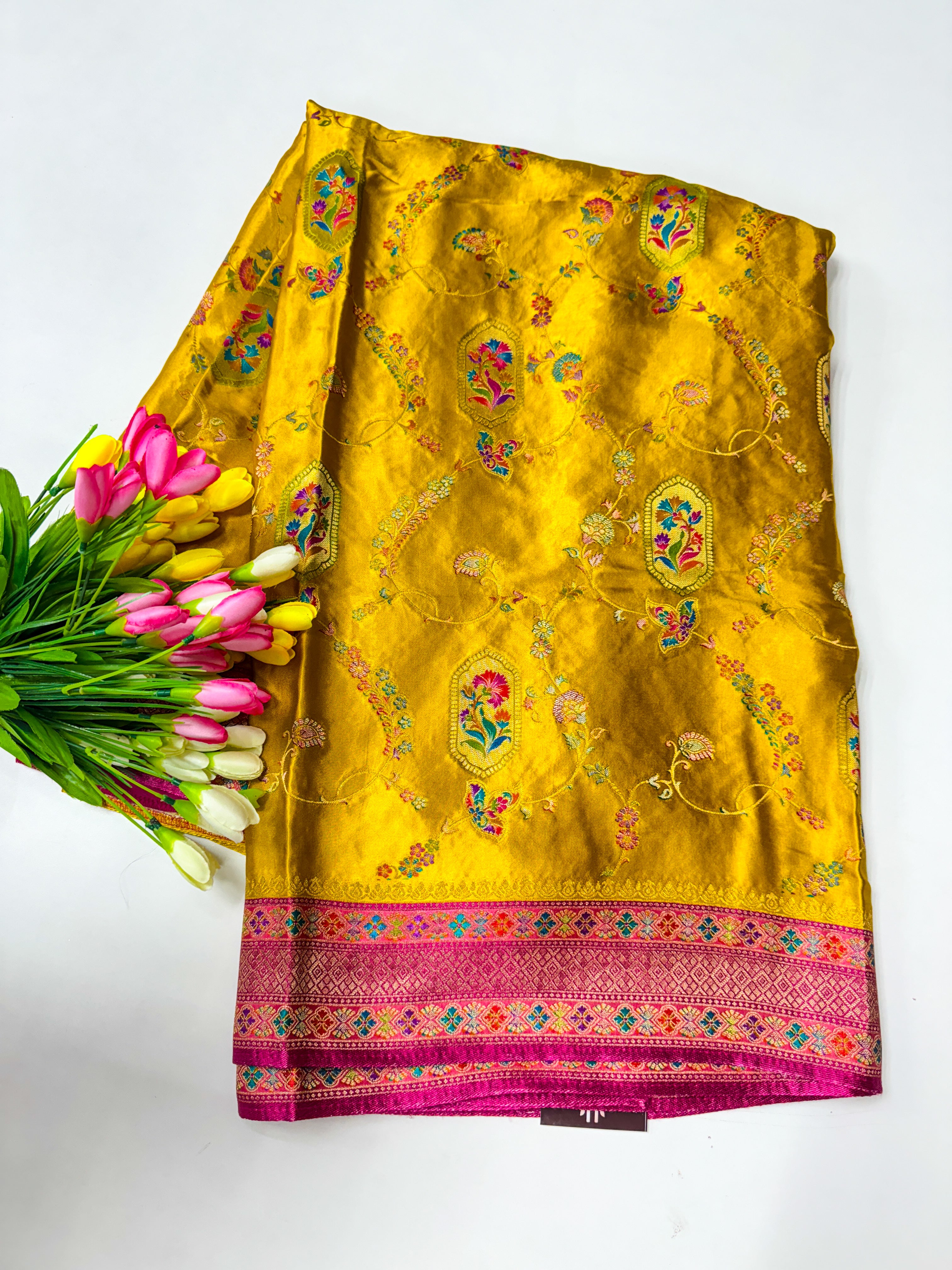 Kashmiri Emporims saree