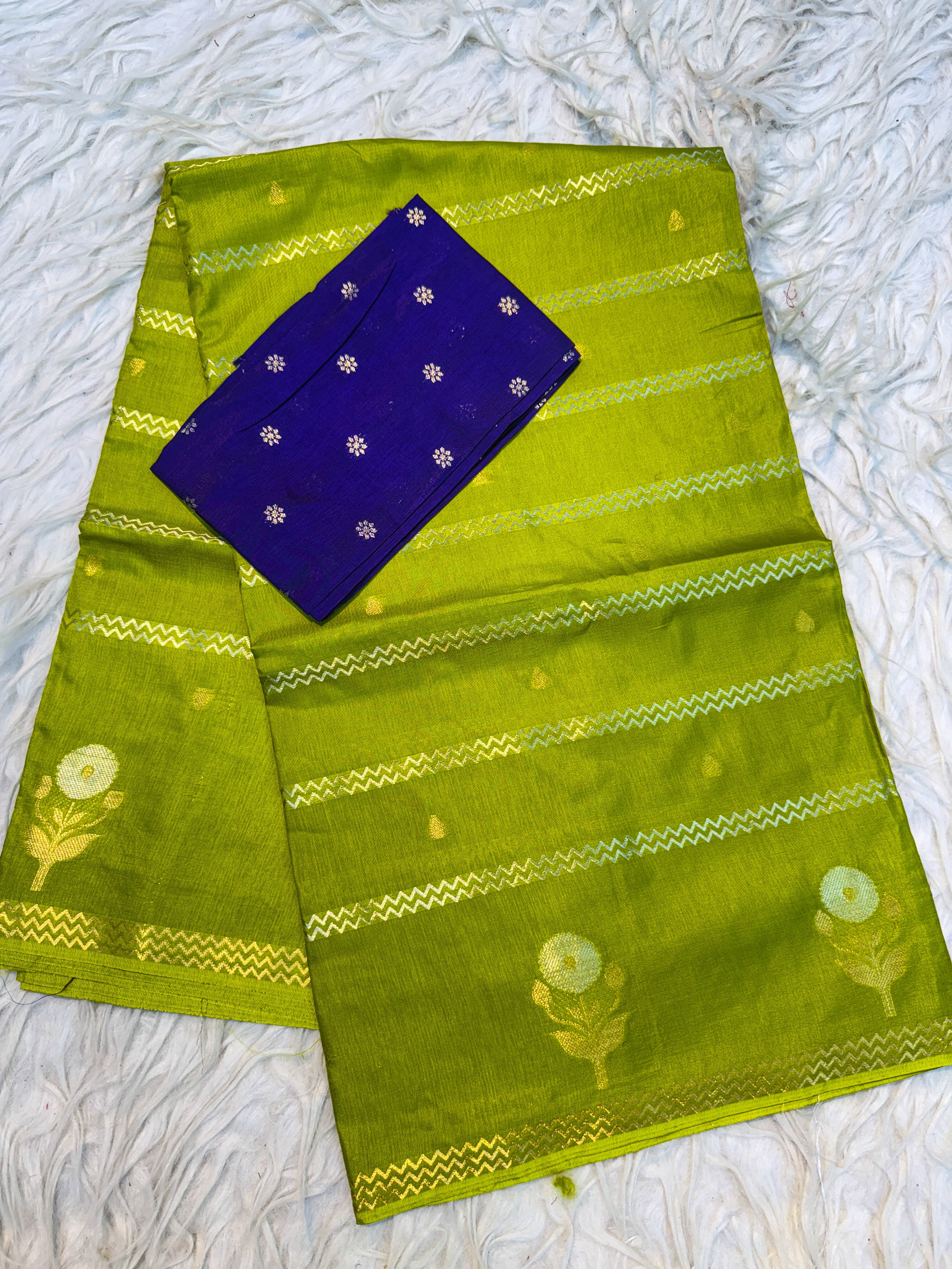 pure 4 grams viscoses Saree