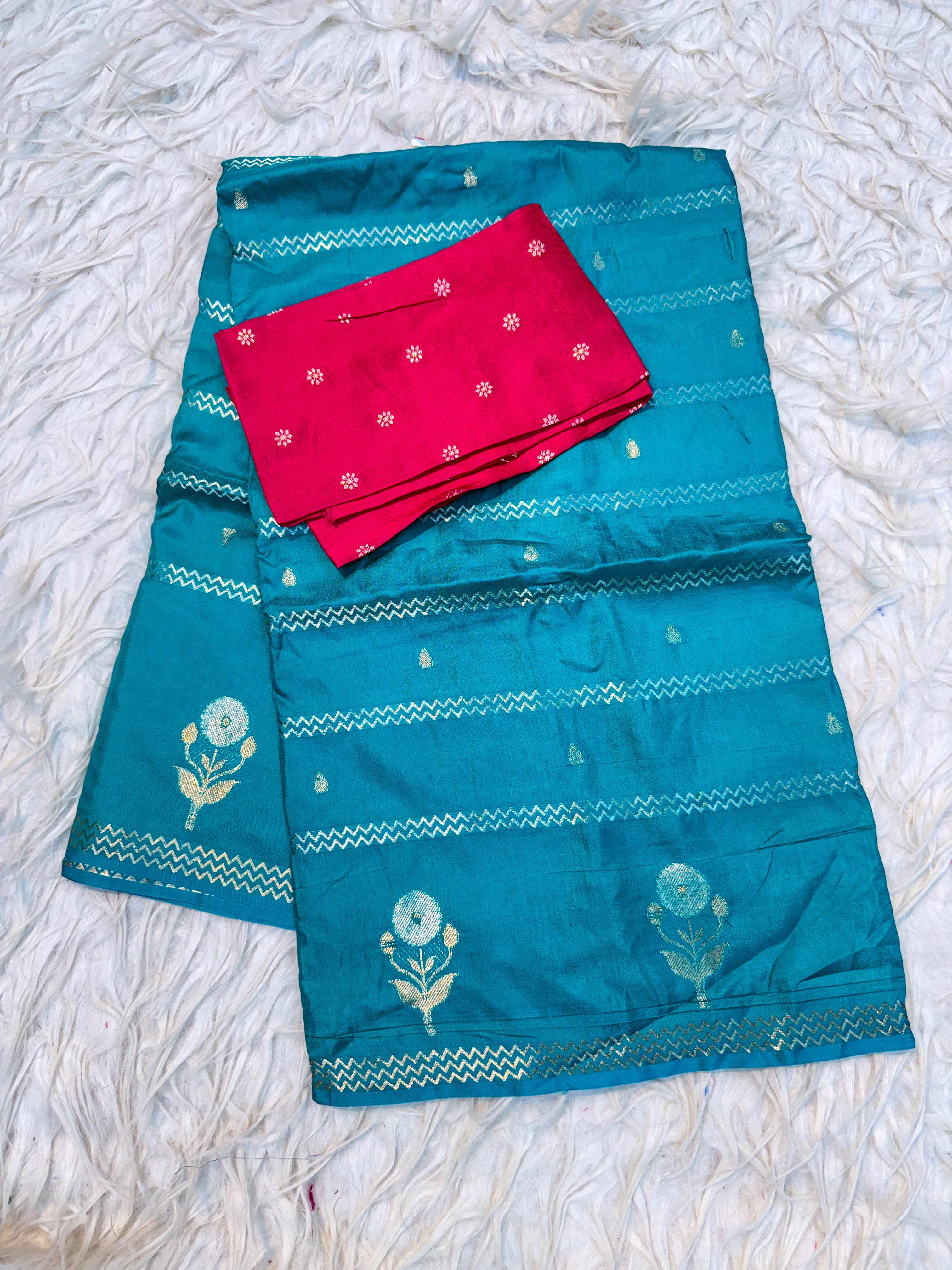 pure 4 grams viscoses Saree