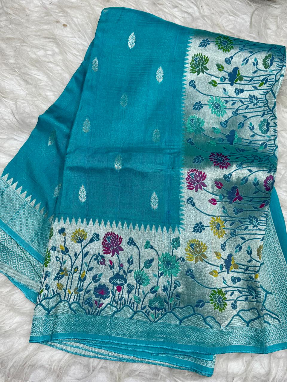 20 COUNT GEORGETTE MATKA TUSSER SAREE