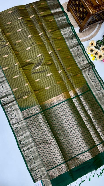 Yadiki Pattu Saree