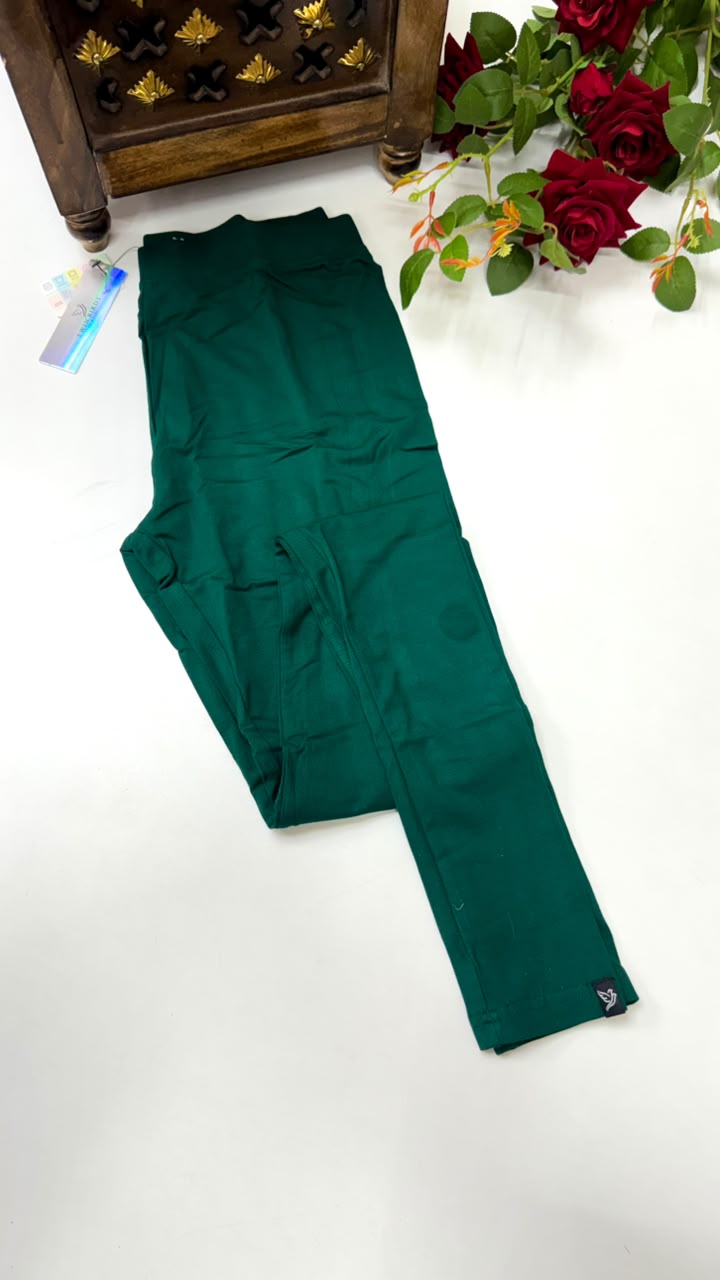 Ladies Chudidhar Leggings (M) Size