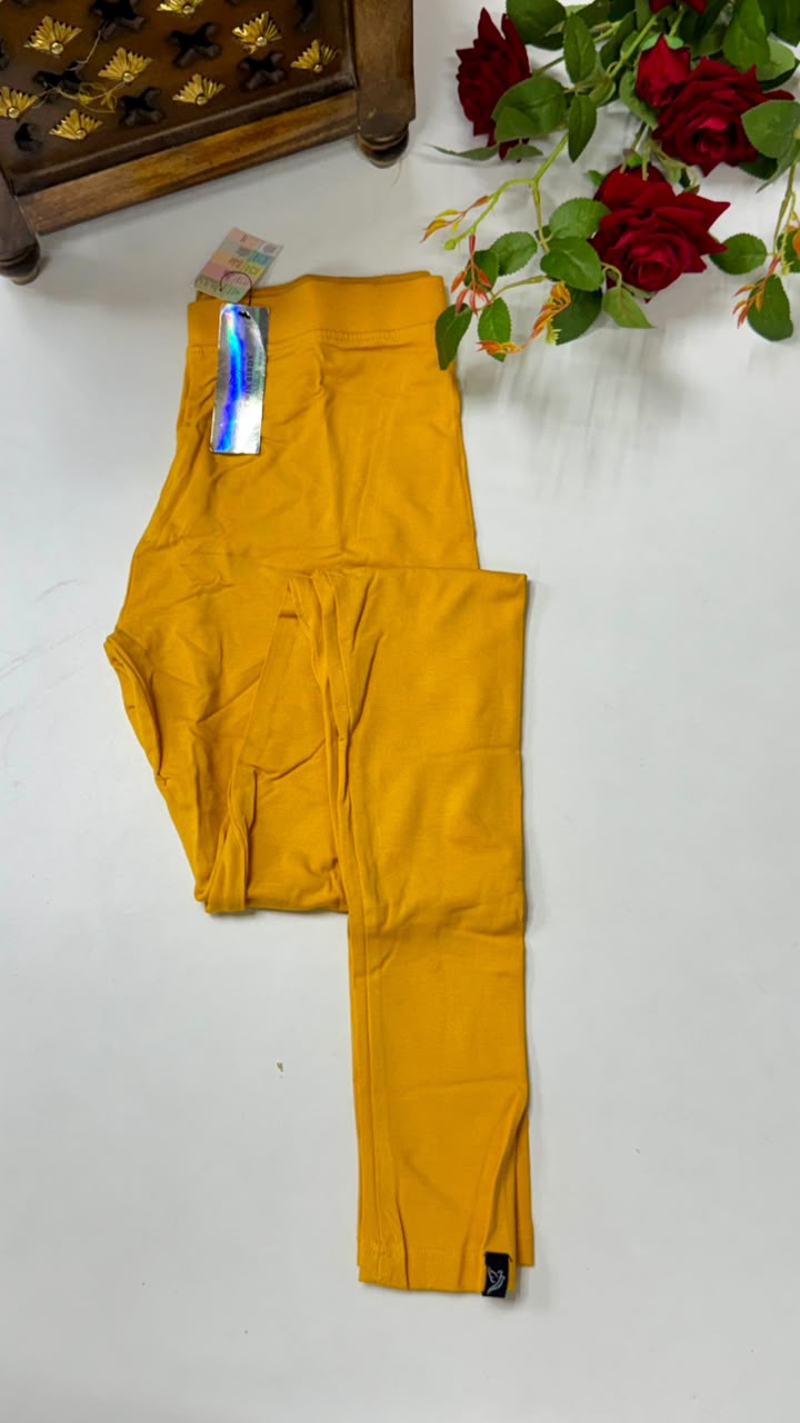 Ladies Chudidhar Leggings (M) Size