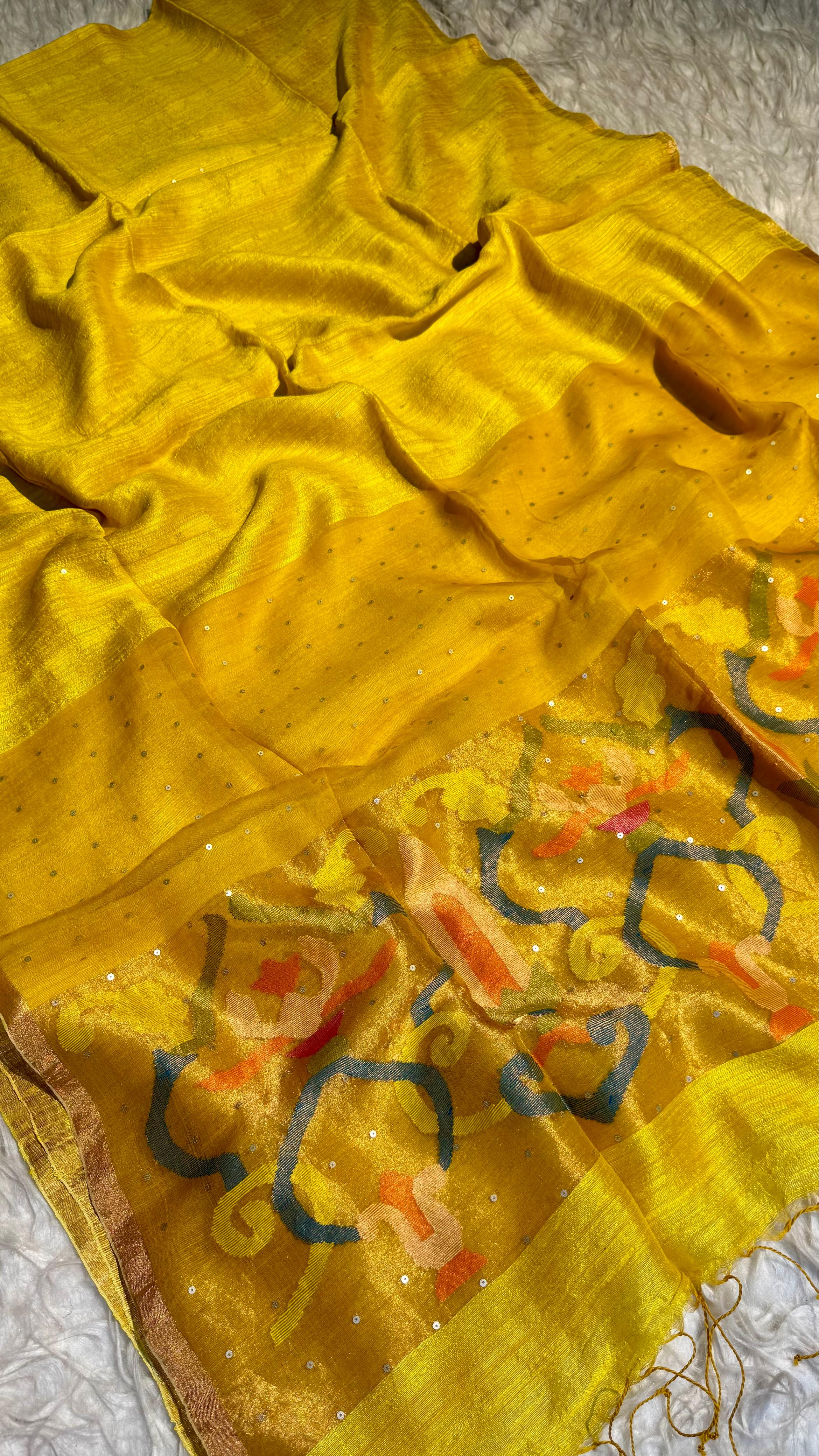 Handwoven Kora Muslin Jamdhani Saree