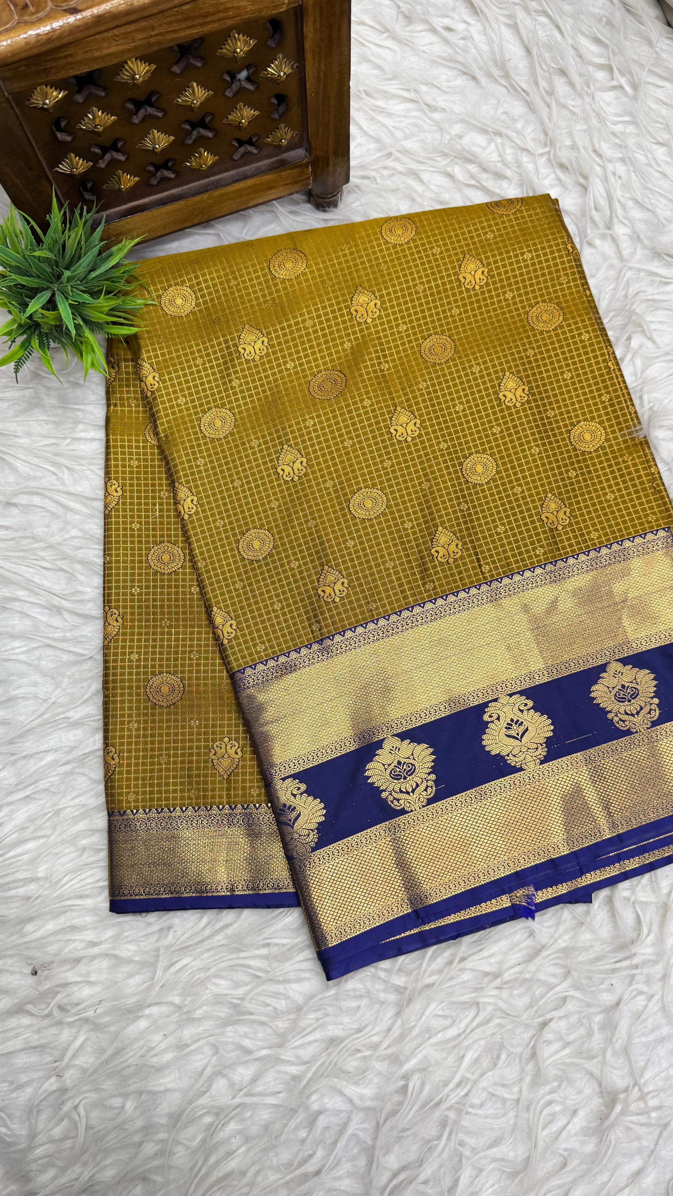 Double Ratium Dharmavaram Pattu Saree