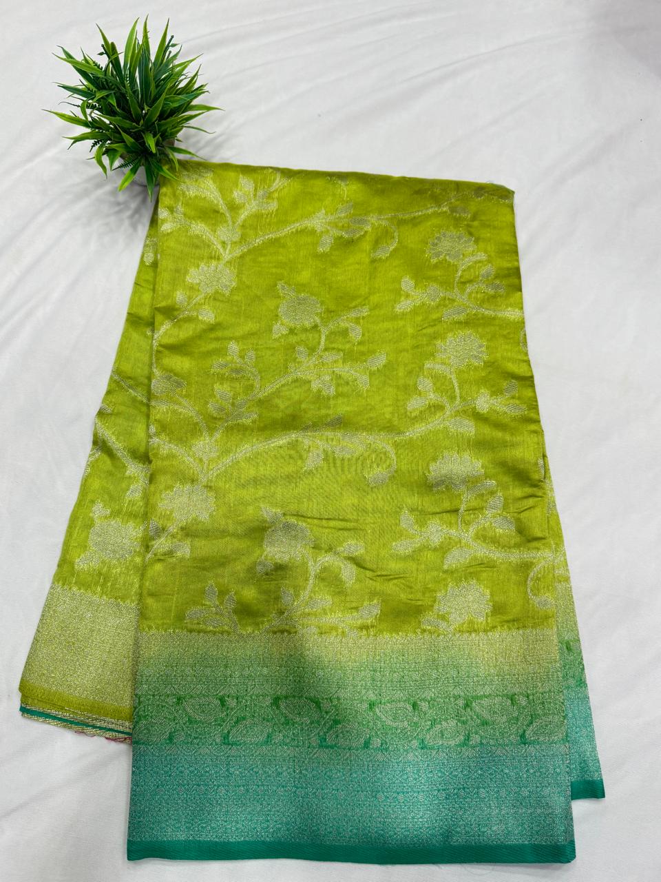 Semi Benarasi Sarees