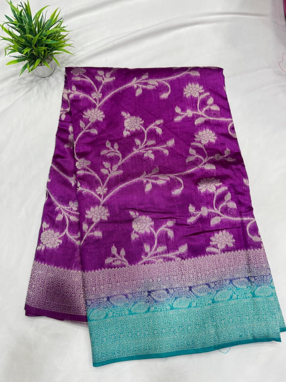 Semi Benarasi Sarees