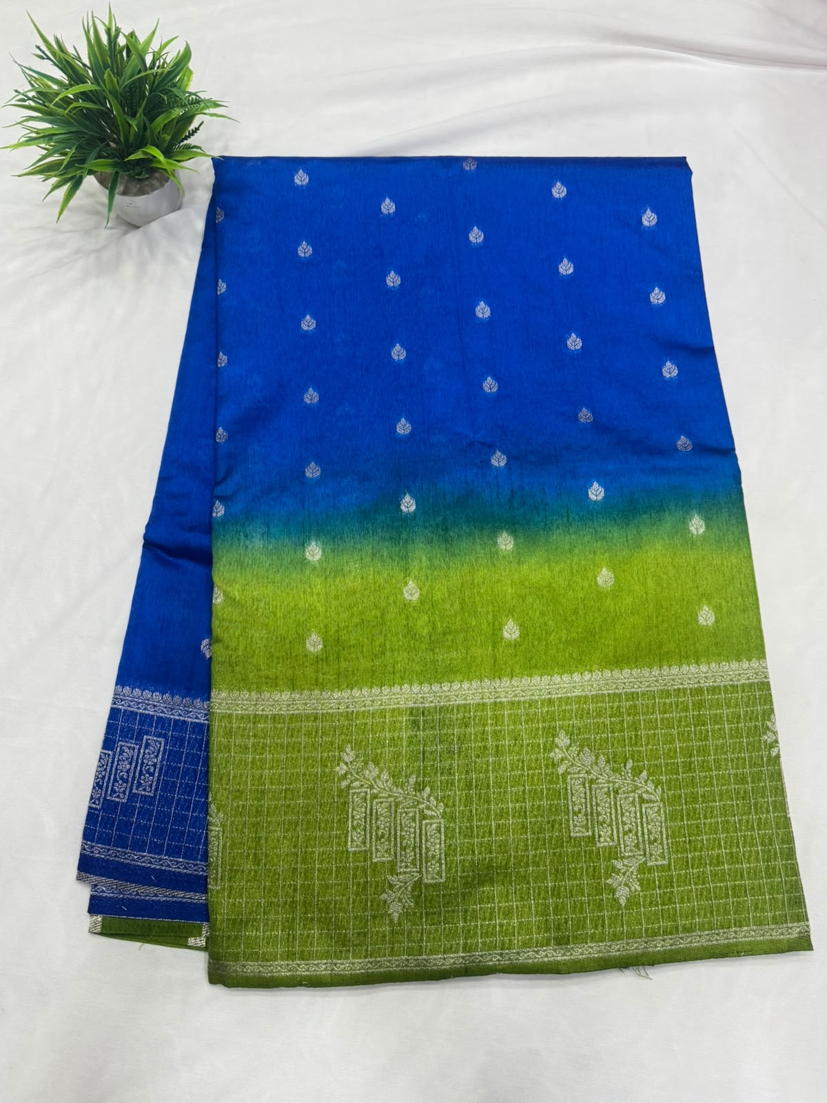 Semi Benarasi Sarees