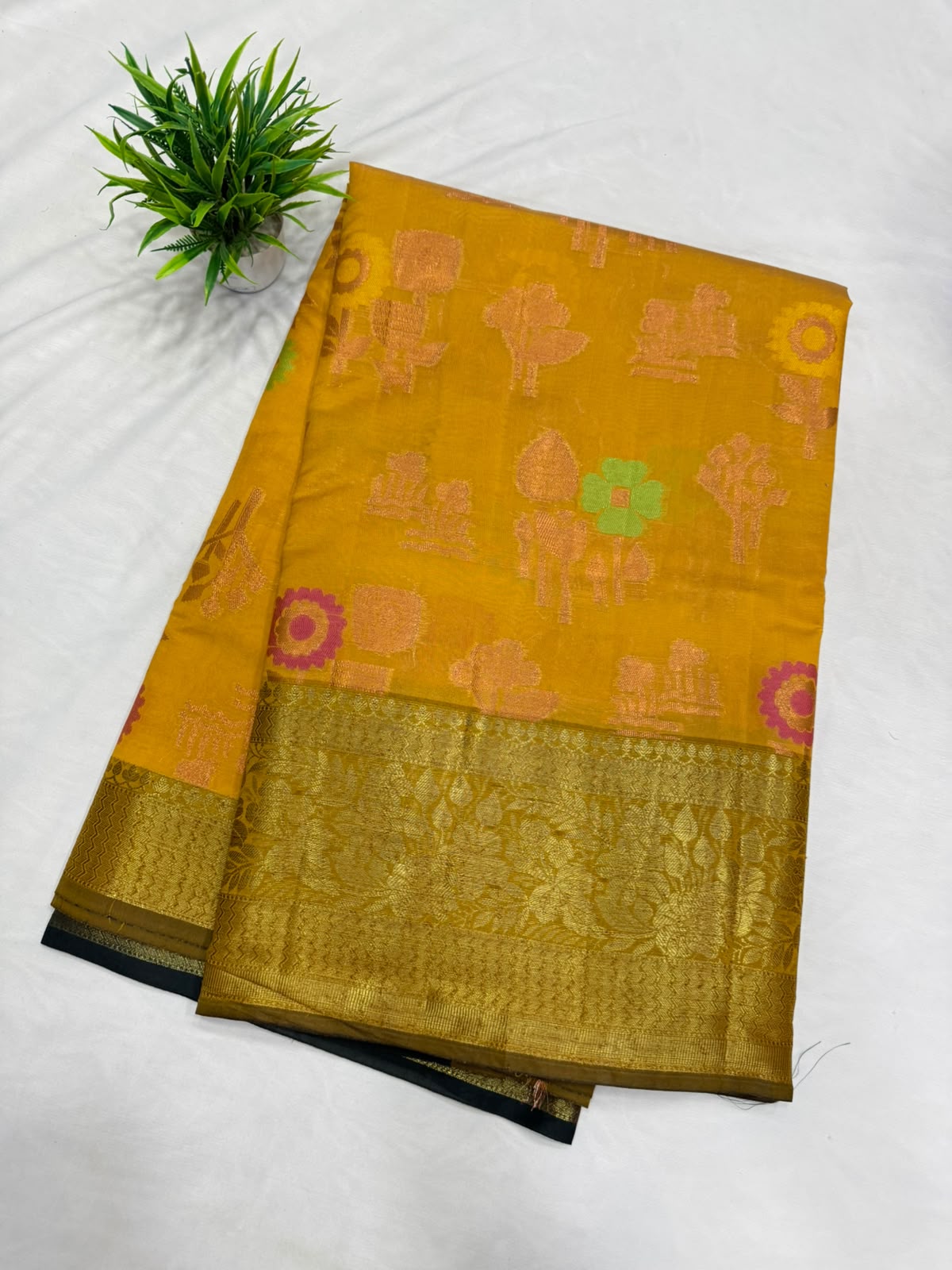 Benarasi saree