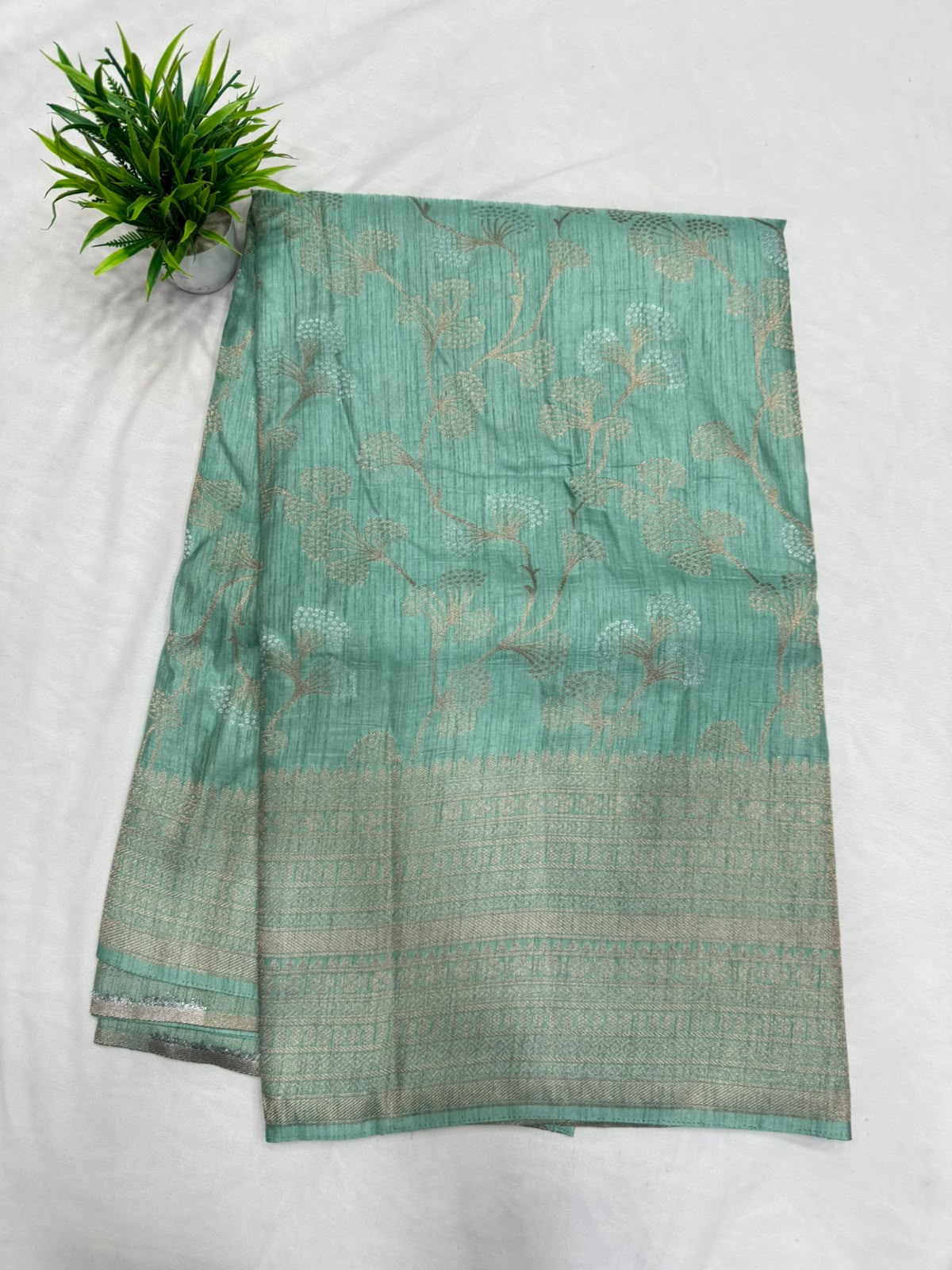 Benarasi saree