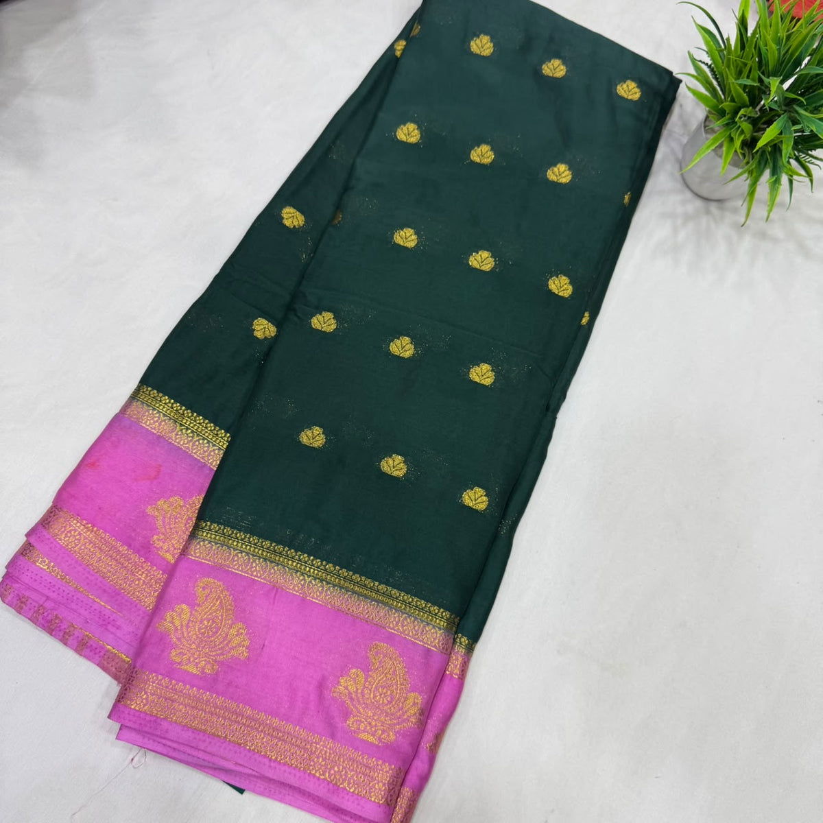 Benny Crape Saree