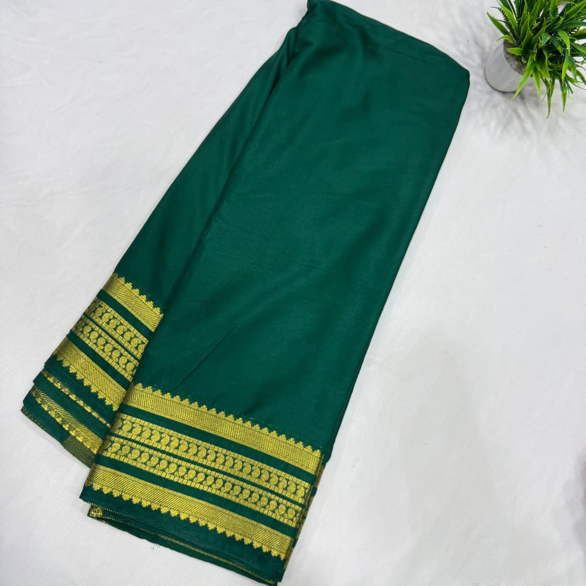 Benny Crape Saree