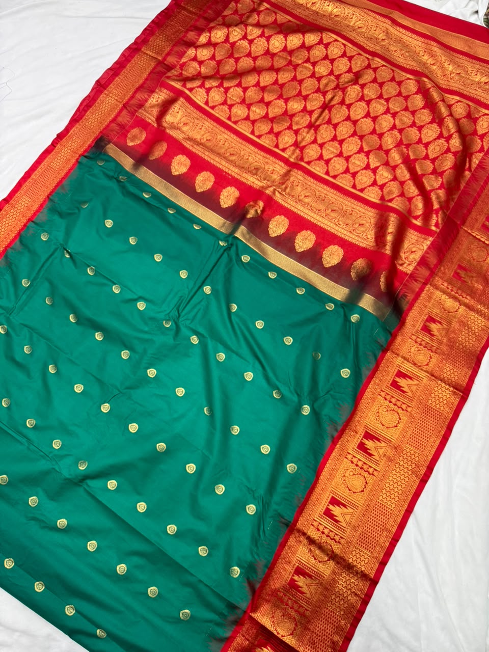 Double Ratiom Gadhwal Saree