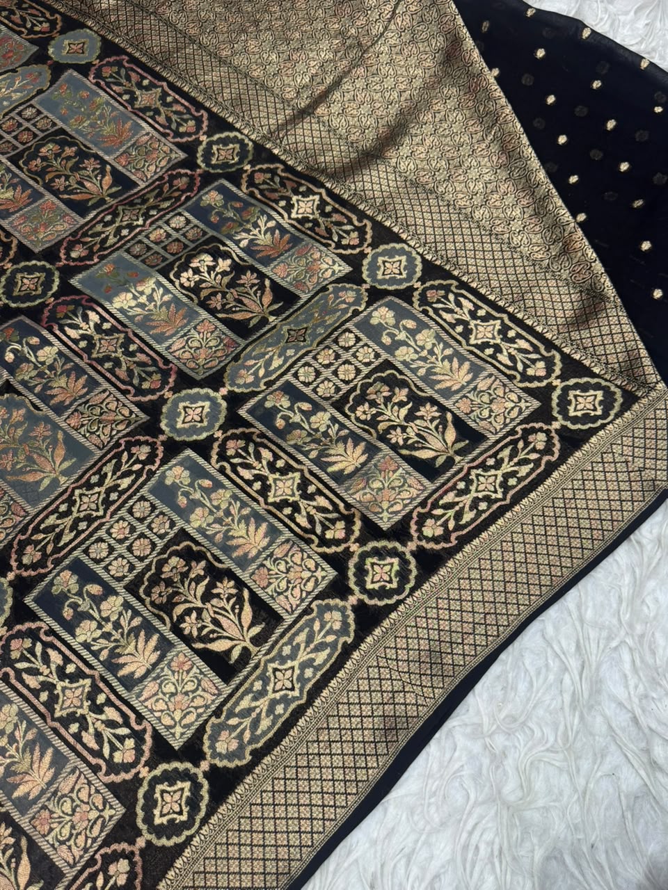 Benarasi Rankad Georgette Sarees
