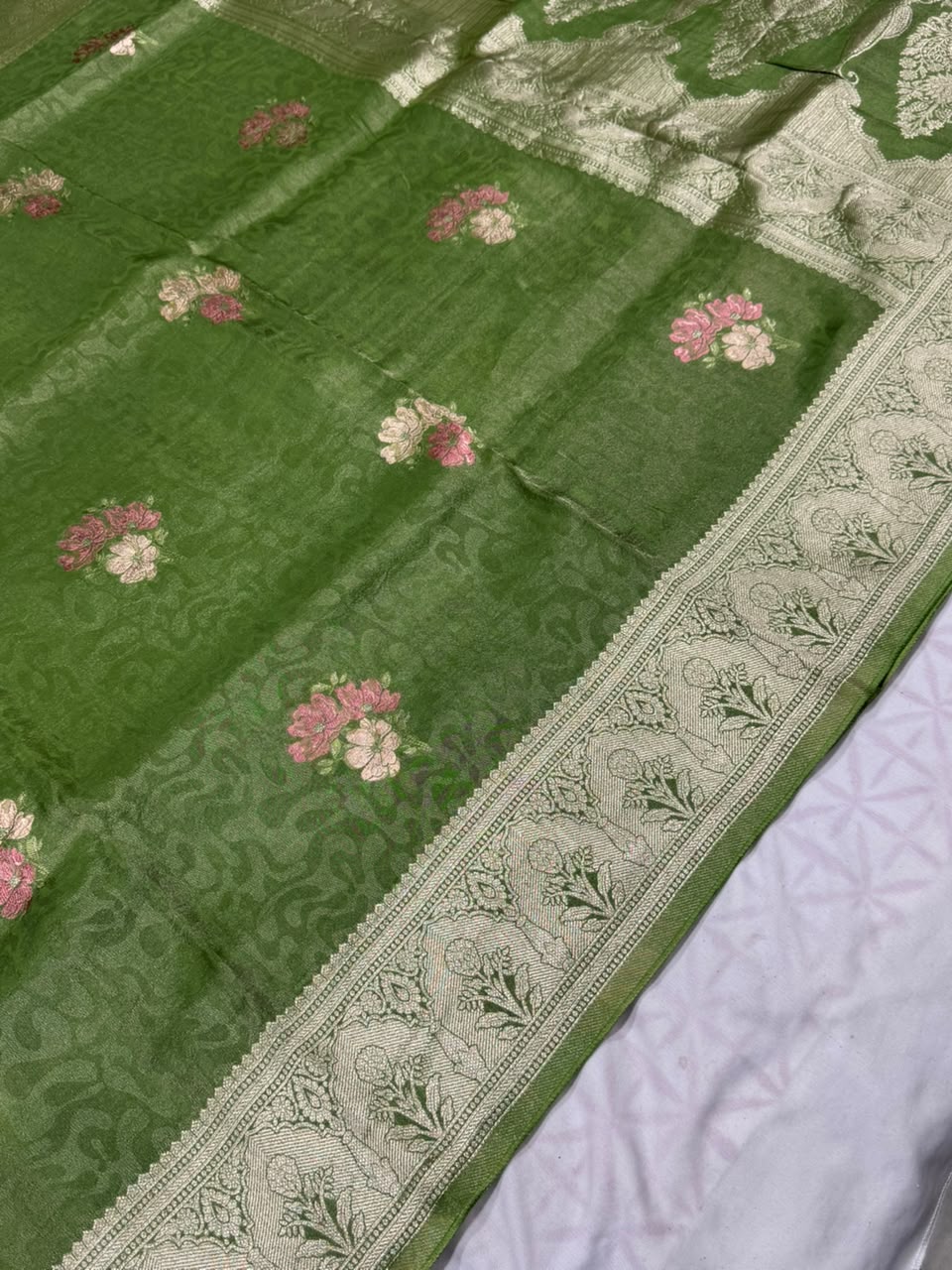 Kundhan Silk Sarees