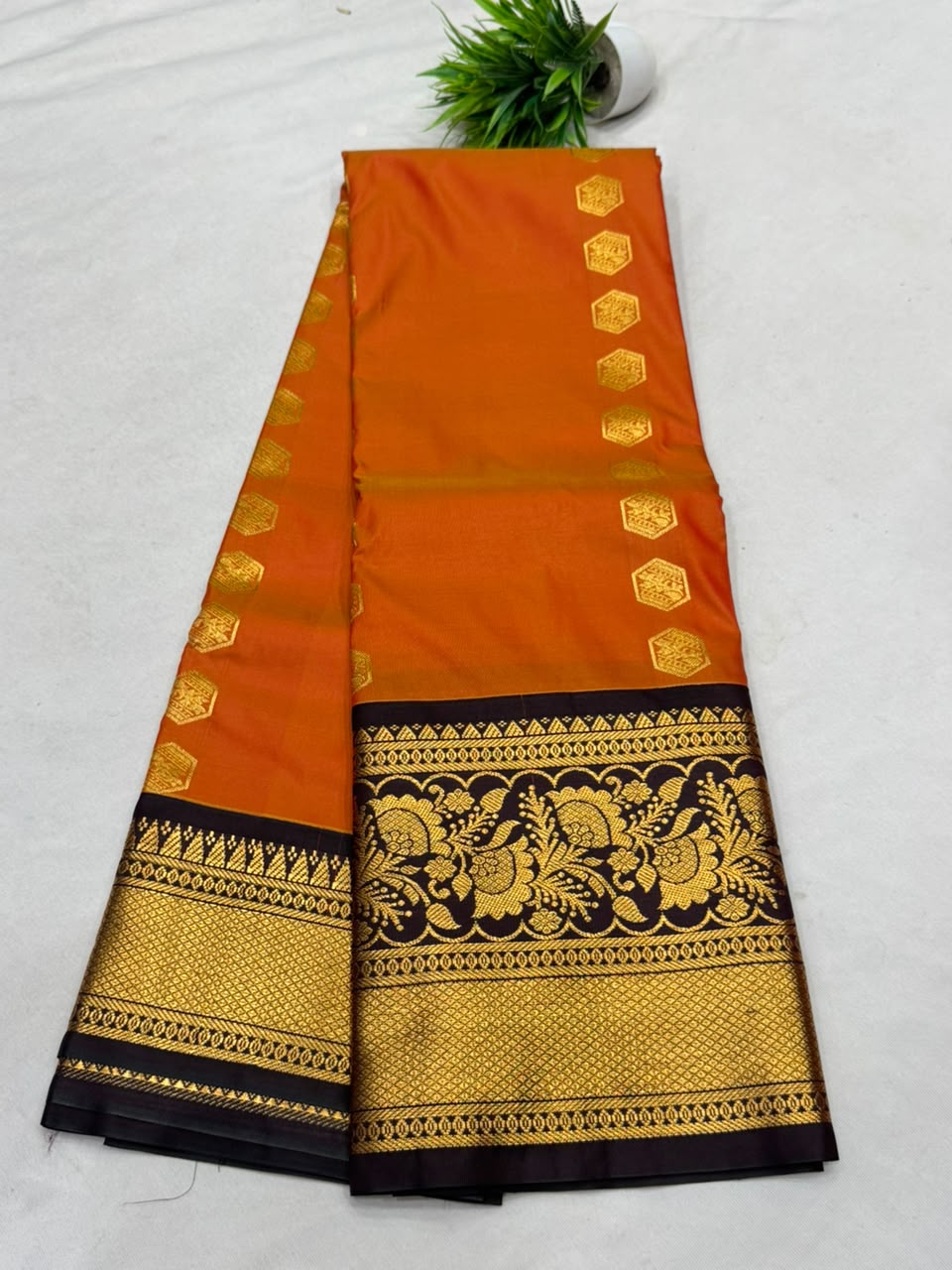 Apoorva Pattu Sarees