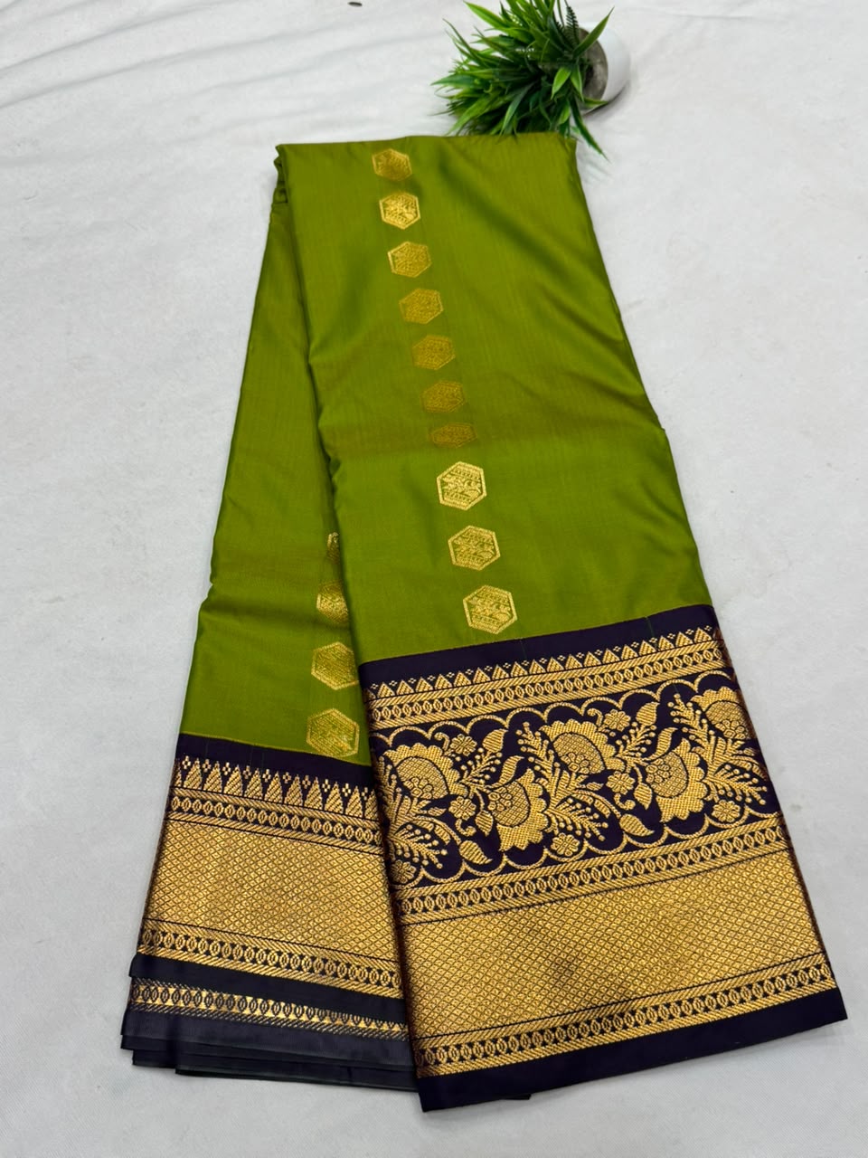 Apoorva Pattu Sarees