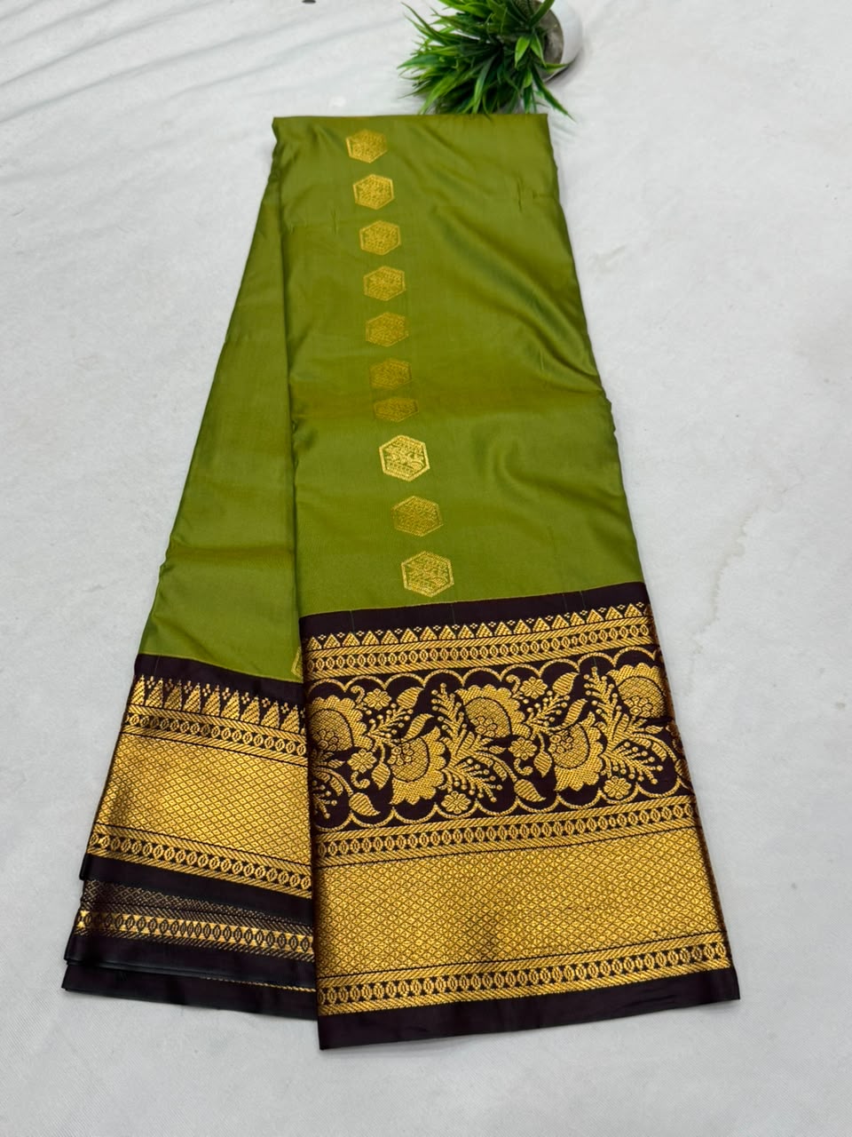 Apoorva Pattu Sarees