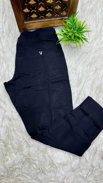 V Star Brand Ladies Pocket Leggings (L) Size