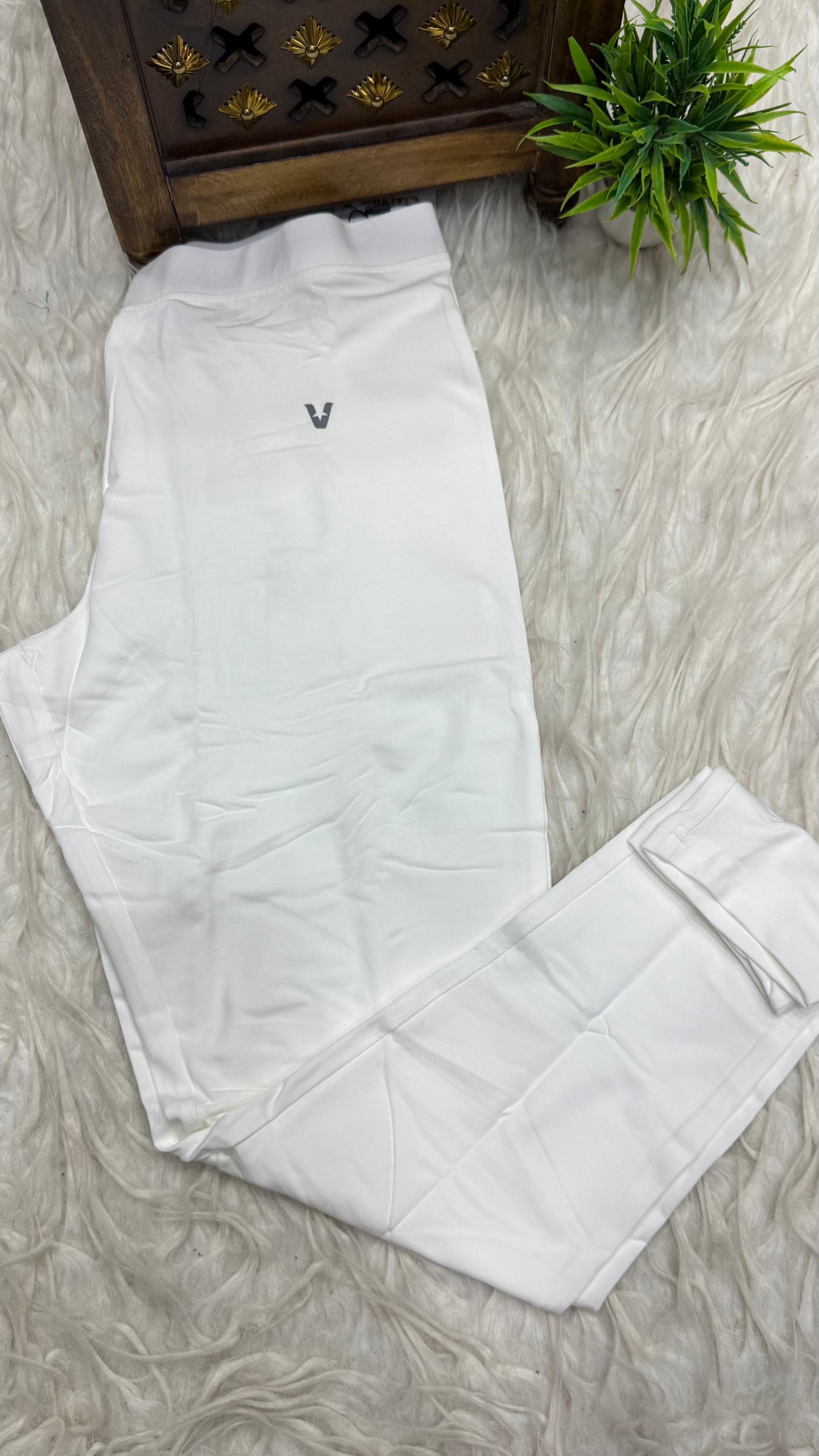 V Star Brand Ladies Pocket Leggings (L) Size